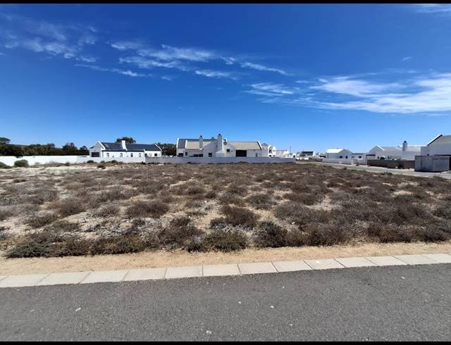 LAND FOR SALE IN BRITANNIA BAY